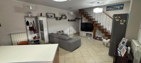 5 غرف نوم شقة في Cassino, Italy رقم 327822 4