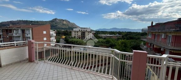 5 غرف نوم شقة في Cassino, Italy رقم 327822 9