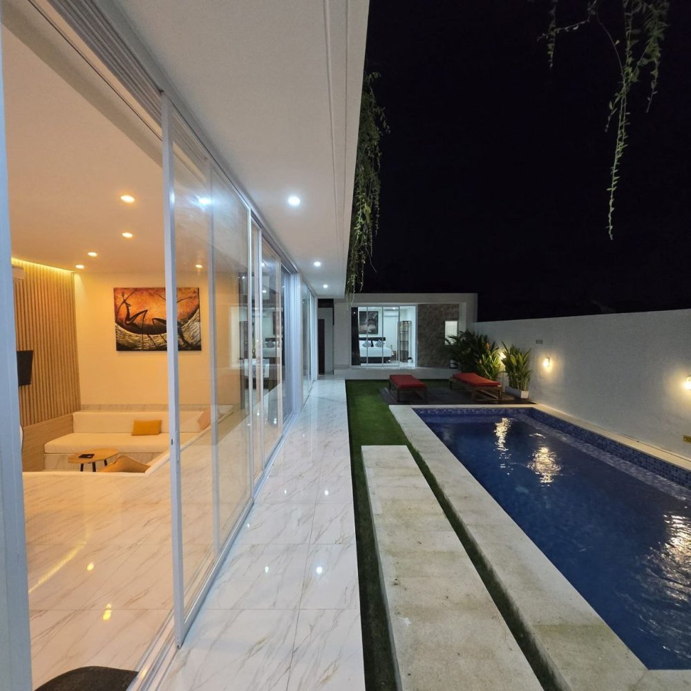 4 bedrooms Property for sale in Seminyak, Badung, Bali, Indonesia № 2537