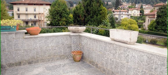 5 rooms Duplex in Stresa, Italy No. 160833 8