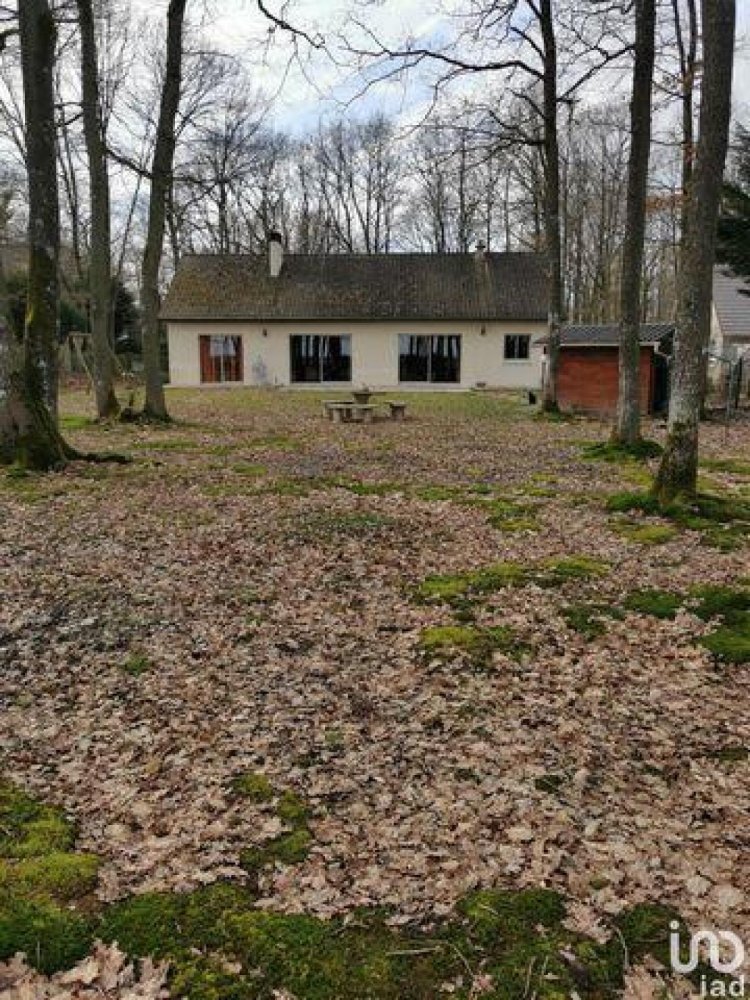 3 bedrooms House in Maintenon, France No. 9625