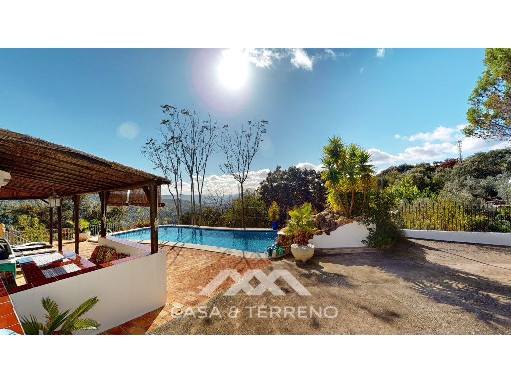 337m² Commercial property in Iznajar, Spain No. 240597