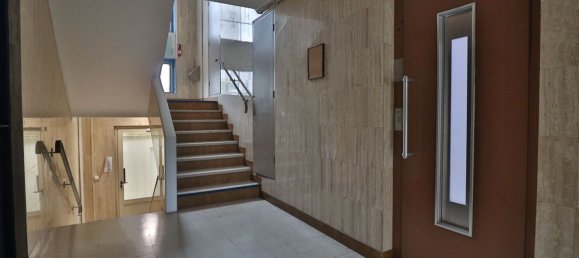 2 bedrooms Apartment in Troyes, France No. 40543 2