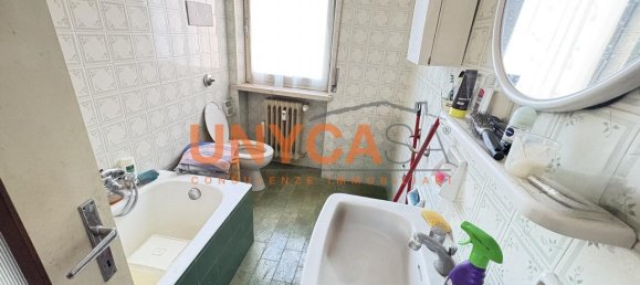 4 rooms Apartment in San Martino Buon Albergo, Italy No. 68864 9