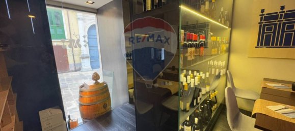 5 rooms Commercial property in Ragusa, Italy No. 155357 11