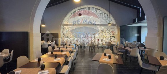 5 rooms Commercial property in Ragusa, Italy No. 155357 9