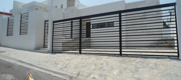 3 bedrooms House in Queretaro, Mexico No. 162904 2