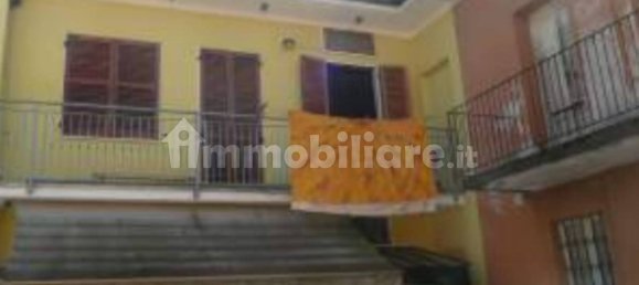 2 bedrooms Apartment in Marnate, Italy No. 367106 2