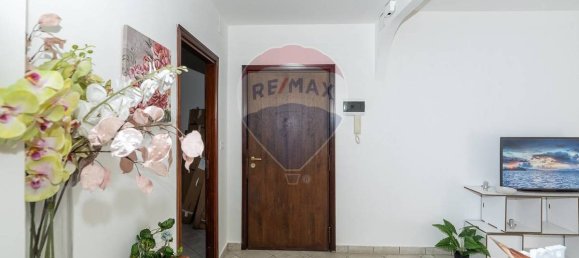 Apartamento T2 em Aci Catena, Italy N.º 168405 9