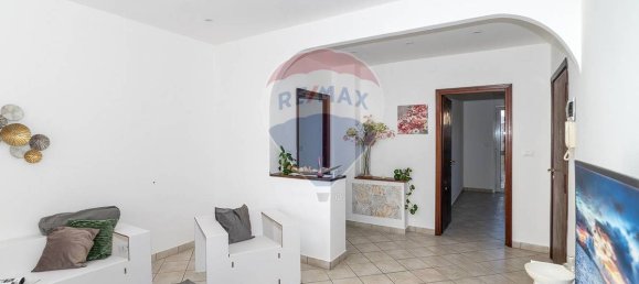 Apartamento T2 em Aci Catena, Italy N.º 168405 6