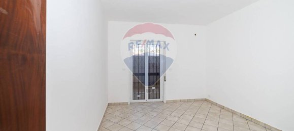 Apartamento T2 em Aci Catena, Italy N.º 168405 8