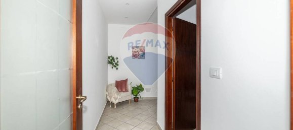 Apartamento T2 em Aci Catena, Italy N.º 168405 32