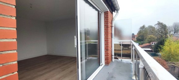 166m² Building in Lambersart, France No. 158766 2