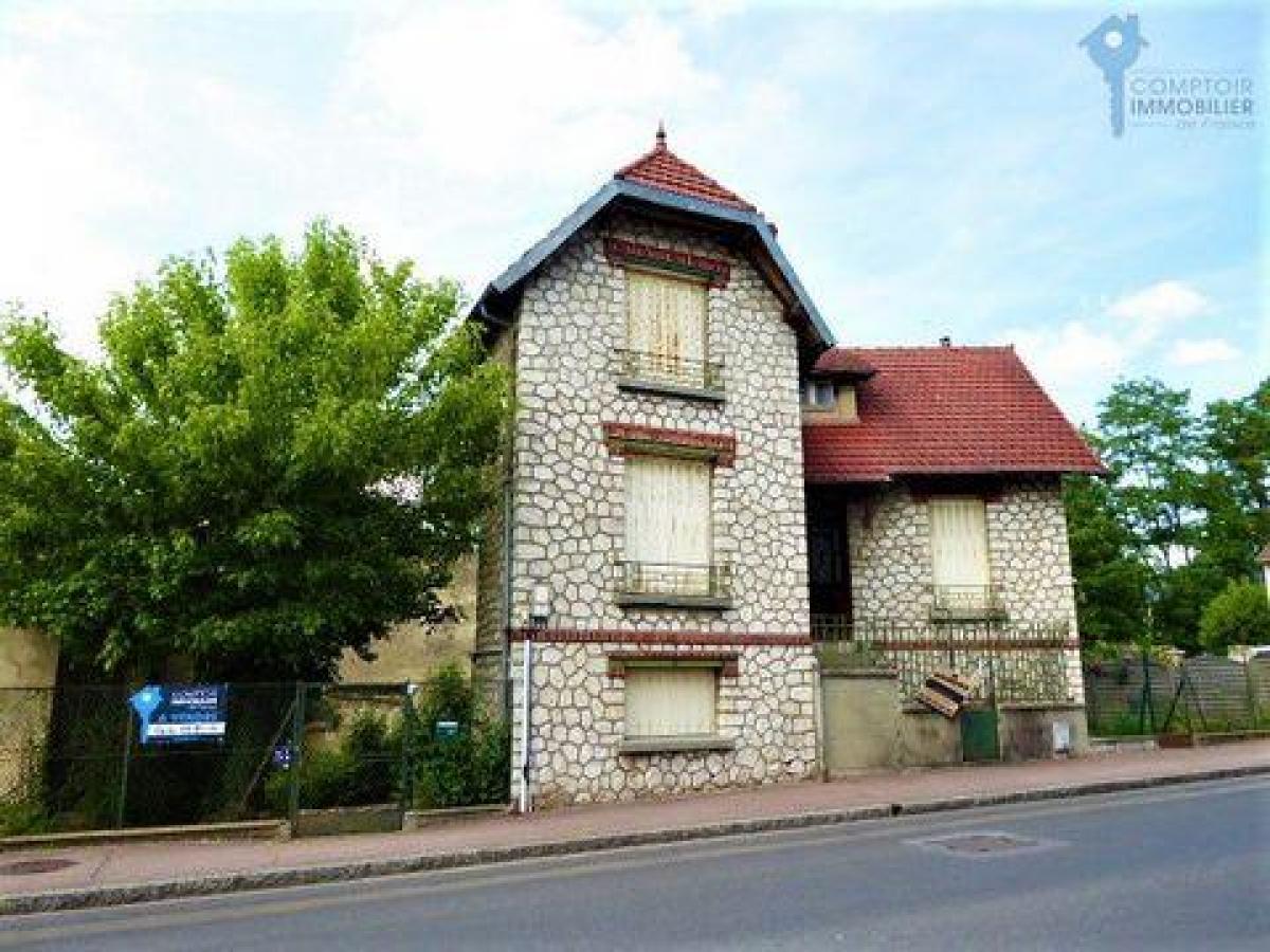 5 bedrooms House in Montargis, France No. 10992