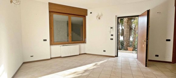 Casa de 2 dormitorios en Inverigo, Italy No. 121816 8