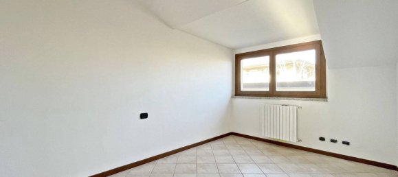 Casa de 2 dormitorios en Inverigo, Italy No. 121816 16