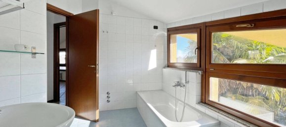 Casa de 2 dormitorios en Inverigo, Italy No. 121816 20