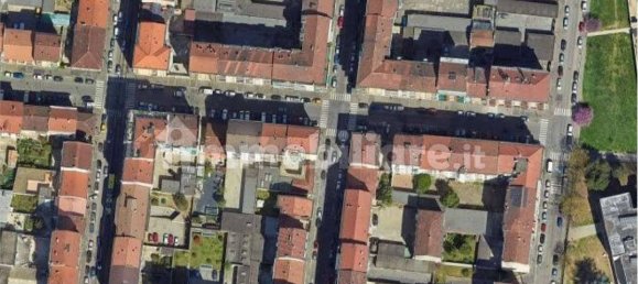 2 Schlafzimmer Wohnung in Turin, Italy, Nr. 258587 11