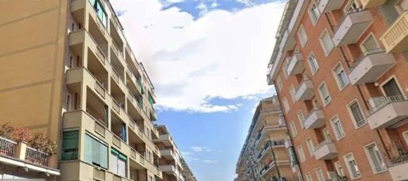 2 Schlafzimmer Wohnung in Turin, Italy, Nr. 258587 3