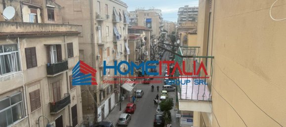 Apartamento T4 em Palermo, Italy N.º 335690 11