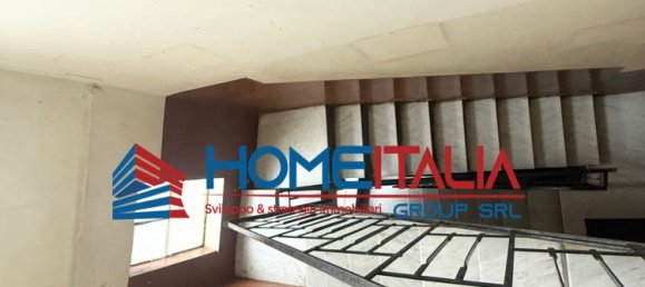 Apartamento T4 em Palermo, Italy N.º 335690 3