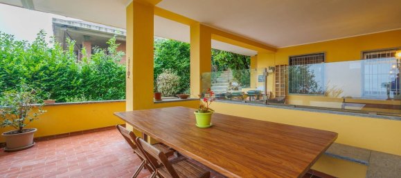 6 rooms Apartment in Pino Torinese, Italy No. 214426 4