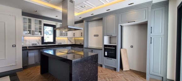 4 Schlafzimmer Property in Kusadasi, Turkey, Nr. 23089 3