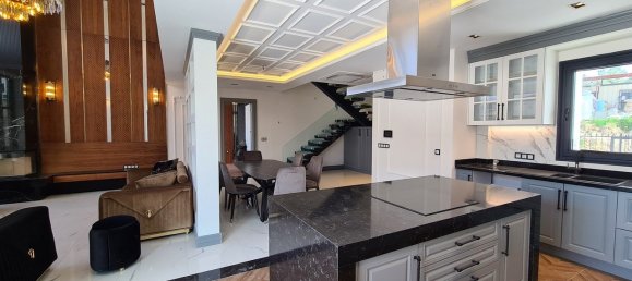 4 Schlafzimmer Property in Kusadasi, Turkey, Nr. 23089 10