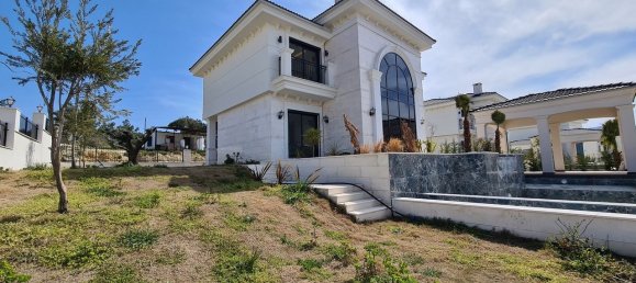 4 Schlafzimmer Property in Kusadasi, Turkey, Nr. 23089 14