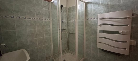 Casa de 1 dormitorio en Le Chatelet, France No. 283284 5