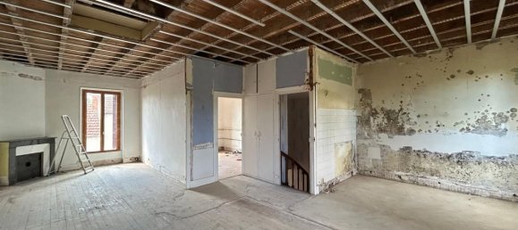 Casa de 1 dormitorio en Le Chatelet, France No. 283284 3