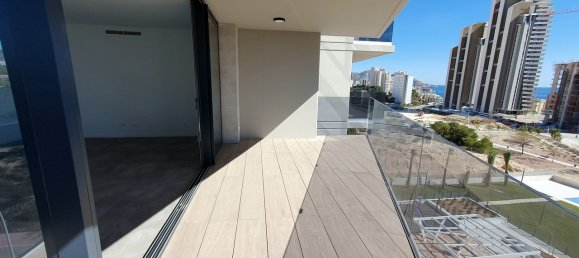 Apartamento de 2 dormitorios en Benidorm, Spain No. 11214 7