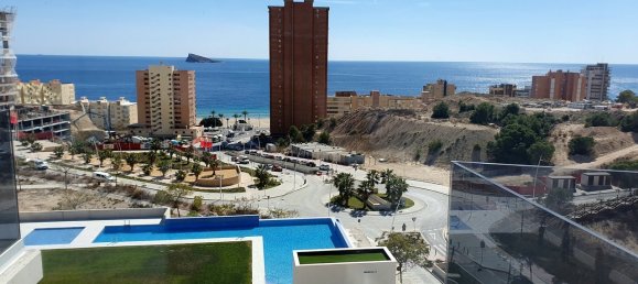 Apartamento de 2 dormitorios en Benidorm, Spain No. 11214 11