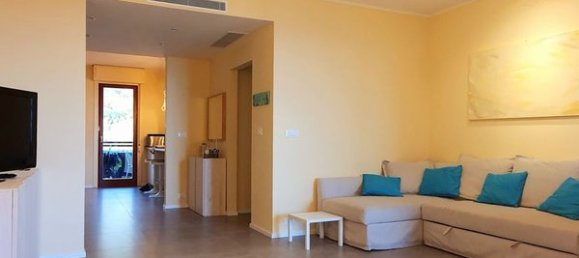 Квартира с 4 комнатами в Бордигера, Италия № 235289 52