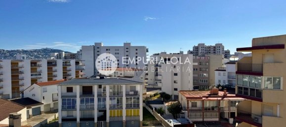 Квартира с 2 спальнями в Розы, Испания № 22827 7