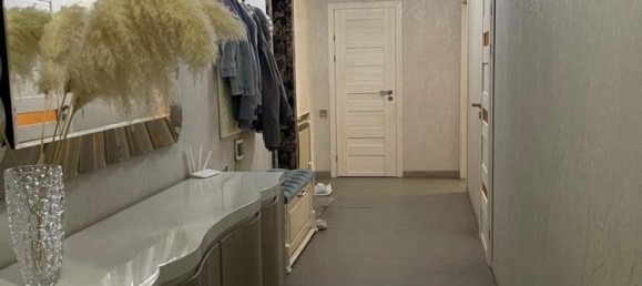 3 bedrooms Apartment in Baku, Azerbaijan No. 1617 4