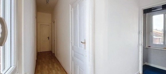 4 bedrooms House in Peronne, France No. 290647 7