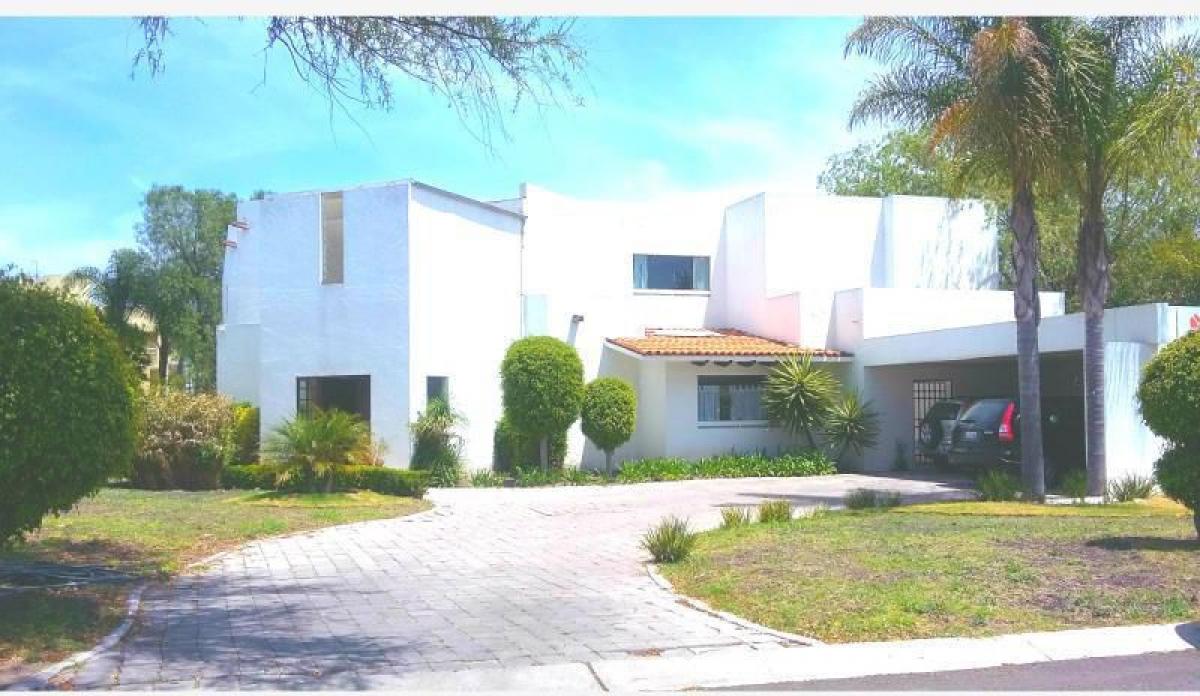 3 bedrooms House in Queretaro, Mexico No. 154524