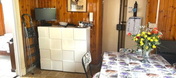 4 rooms Apartment in Terracina, Italy No. 11797 2