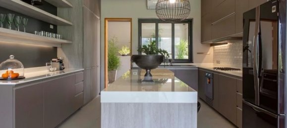 4 bedrooms Villa in Phuket, Thailand No. 12508 3