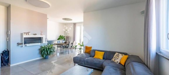 Ático de 3 dormitorios en Lainate, Italy No. 337510 7