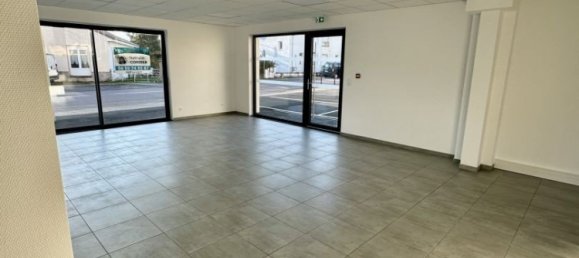 عقار تجاري في Falck, France 73متر مربع رقم 242775 7