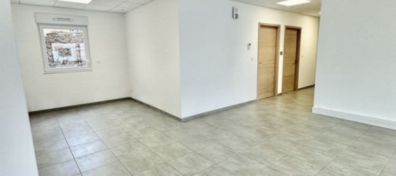 عقار تجاري في Falck, France 73متر مربع رقم 242775 5