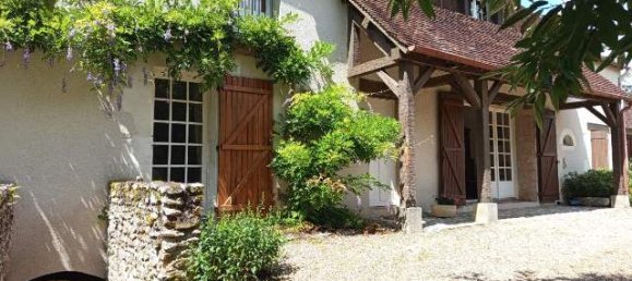 5 bedrooms House in Courcay, France No. 295281 2