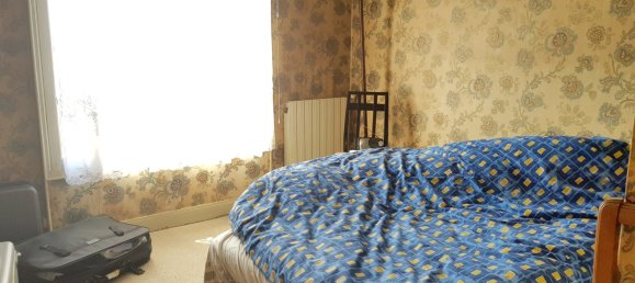 2 bedrooms House in Goussainville, France No. 183997 15