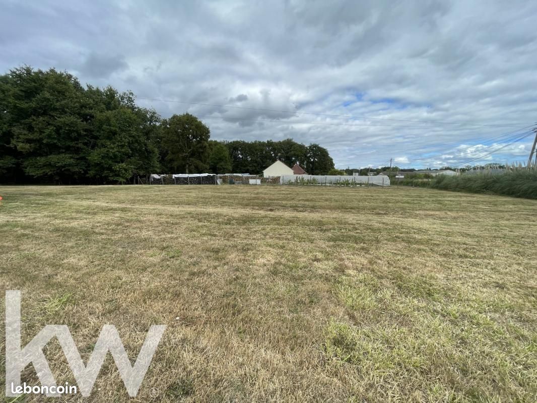 Grundstück in Fontaines-en-Sologne, France 672m², Nr. 253116