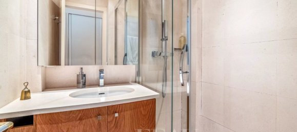 3 bedrooms Apartment in Neuilly-sur-Seine, France No. 347952 12