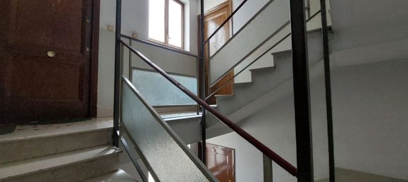 4 rooms Apartment in Palermo, Italy No. 82366 7