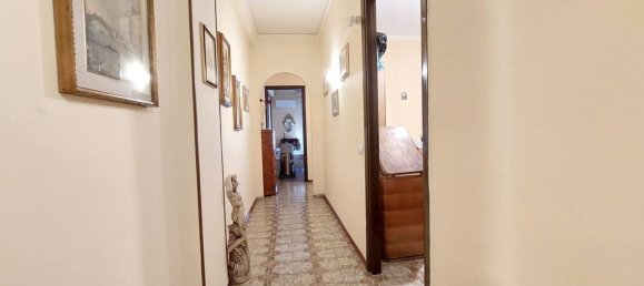 4 rooms Apartment in Palermo, Italy No. 82366 12