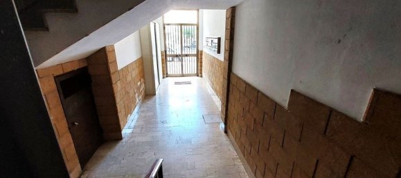 4 rooms Apartment in Palermo, Italy No. 82366 6